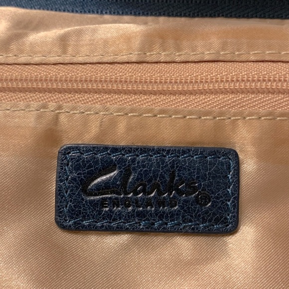 Vintage Clarks Leather Clutch - Picture 2 of 3